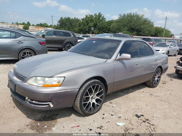1992 Lexus Es 300 მანქანა იყიდება აუქციონზე, vin: JT8VK13T8N0054888, აუქციონის ნომერი: 45787580