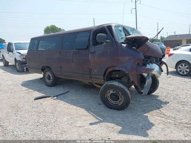 45787691 :رقم المزاد ، 2B5WB35Y2WK133816 vin ، 1998 Dodge Ram Wagon Value مزاد بيع