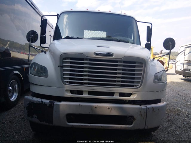 Продаж на аукціоні авто 2017 Freightliner M2 106, vin: 1FVHCYCY3HHJB0998, номер лоту: 45787730