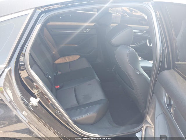 1HGCV1F33JA134570 Honda Accord Sport