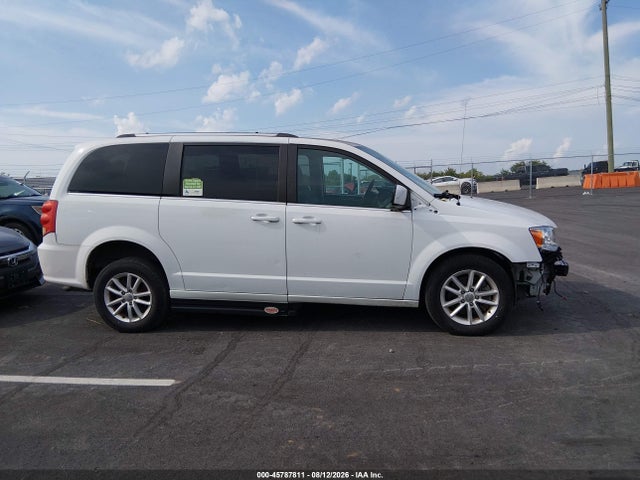 2C4RDGCGXJR264105 Dodge Grand Caravan Sxt
