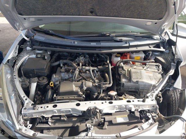 Toyota Prius C Three 2016 JTDKDTB30G1129463 Image 10