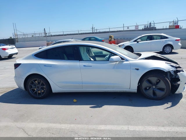 Продажа на аукционе авто 2019 Tesla Model 3 Long Range/performance, vin: 5YJ3E1EB2KF513124, номер лота: 45787912