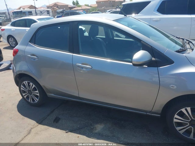 JM1DE1KZ0E0186456 Mazda Mazda2 Sport