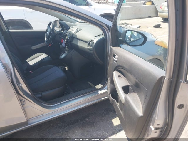 JM1DE1KZ0E0186456 Mazda Mazda2 Sport