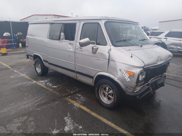 45787966 :رقم المزاد ، 1GCEG25HXRF147951 vin ، 1994 Chevrolet G20 مزاد بيع