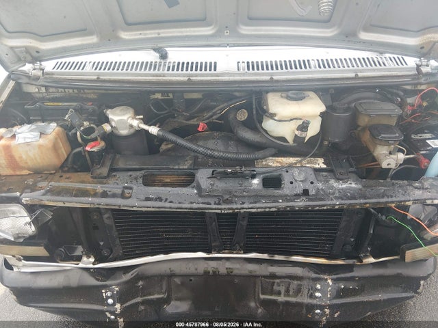 45787966 :رقم المزاد ، 1GCEG25HXRF147951 vin ، 1994 Chevrolet G20 مزاد بيع