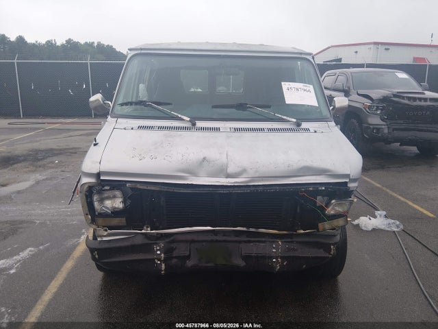 45787966 :رقم المزاد ، 1GCEG25HXRF147951 vin ، 1994 Chevrolet G20 مزاد بيع