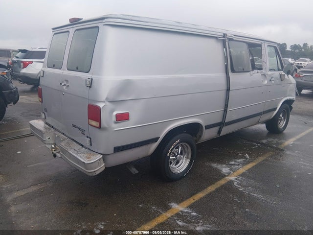 45787966 :رقم المزاد ، 1GCEG25HXRF147951 vin ، 1994 Chevrolet G20 مزاد بيع