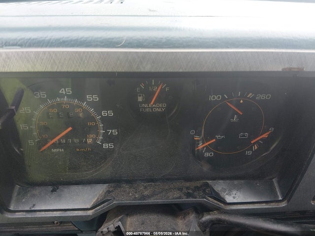 45787966 :رقم المزاد ، 1GCEG25HXRF147951 vin ، 1994 Chevrolet G20 مزاد بيع