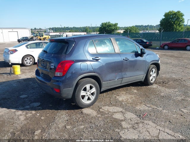 Chevrolet TRAX LS 2019 3GNCJKSB4KL248995 Image 4