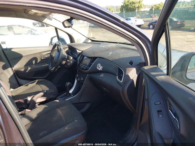 Chevrolet TRAX LS 2019 3GNCJKSB4KL248995 Image 5