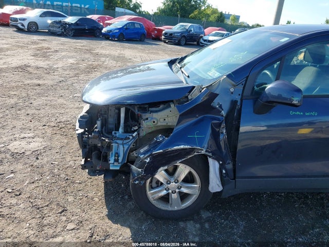 Chevrolet TRAX LS 2019 3GNCJKSB4KL248995 Image 6