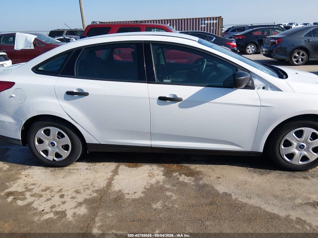 45788024 :رقم المزاد ، 1FADP3E26HL318164 vin ، 2017 Ford Focus S مزاد بيع