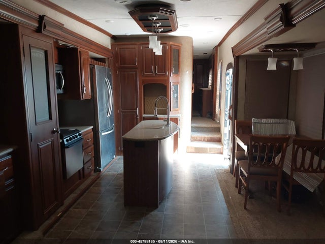 2016 Forest River Sanibel 5th Wheel 40' მანქანა იყიდება აუქციონზე, vin: 5ZT3SN1B1GG701831, აუქციონის ნომერი: 45788165