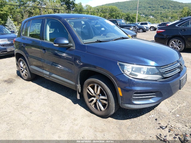 2014 Volkswagen Tiguan S მანქანა იყიდება აუქციონზე, vin: WVGBV3AXXEW592370, აუქციონის ნომერი: 45788202