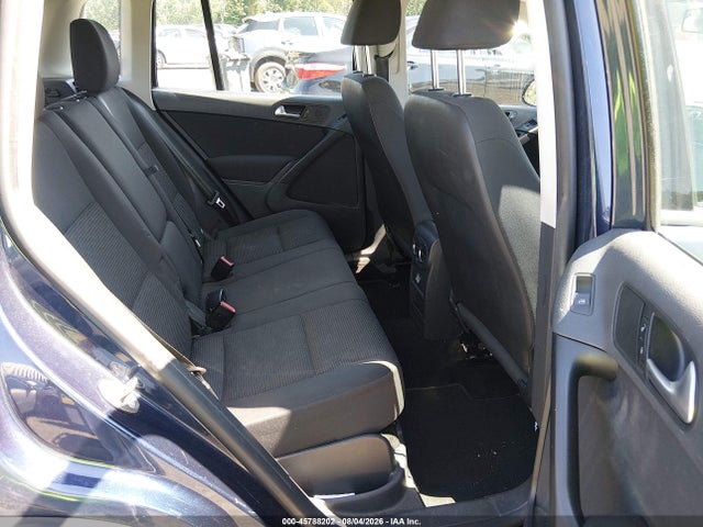 2014 Volkswagen Tiguan S მანქანა იყიდება აუქციონზე, vin: WVGBV3AXXEW592370, აუქციონის ნომერი: 45788202
