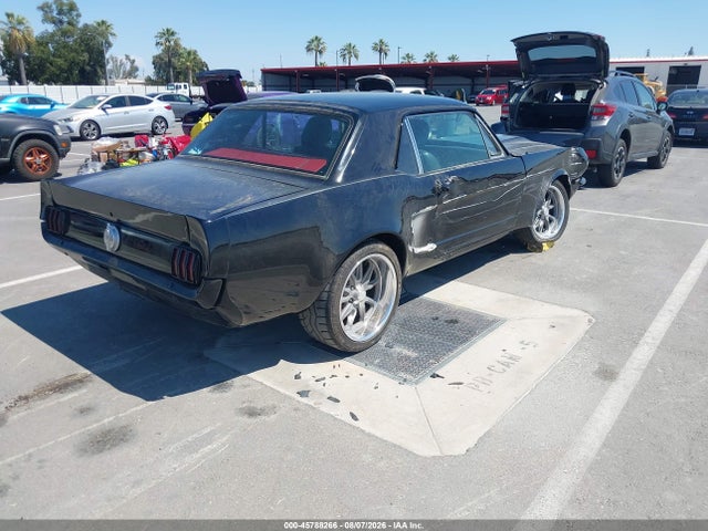 45788266 :رقم المزاد ، 5F07U165424 vin ، 1965 Ford Mustang مزاد بيع