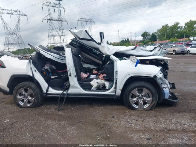 2T3P1RFV9NW274884 Toyota Rav4 Xle