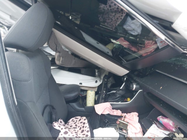 2T3P1RFV9NW274884 Toyota Rav4 Xle