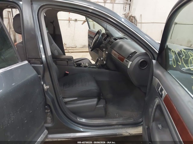 2006 Volkswagen Touareg V6 მანქანა იყიდება აუქციონზე, vin: WVGZG77L16D017219, აუქციონის ნომერი: 45788328