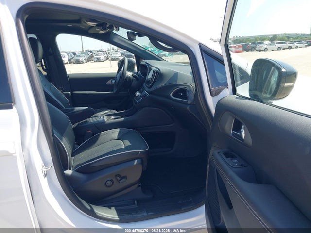 Aukcja sprzedaży 2027 Chrysler Pacifica, vin: 2C4RC1GGXVR583570, numer aukcji: 45788370