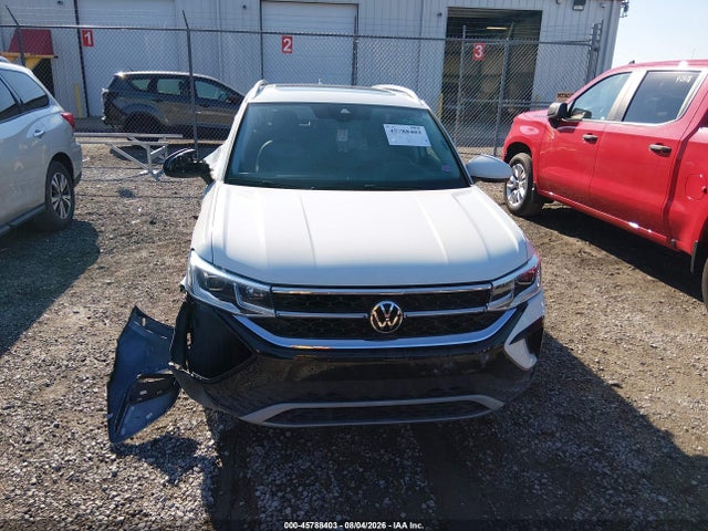 Продажа на аукционе авто 2022 Volkswagen Taos 1.5t Sel, vin: 3VV1X7B20NM004675, номер лота: 45788403
