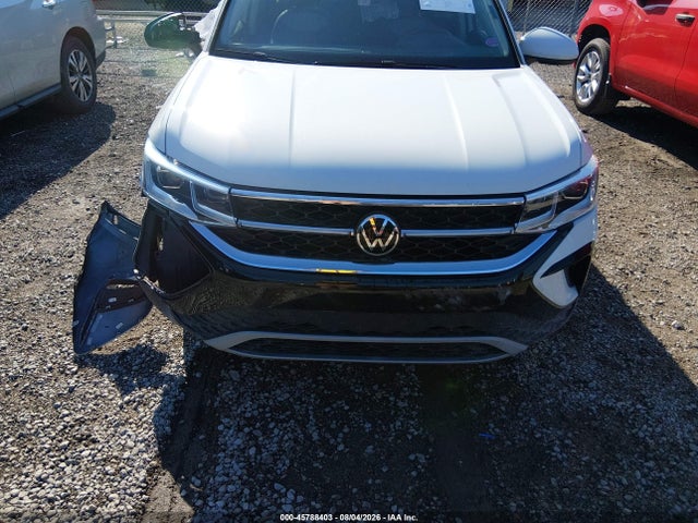 Продажа на аукционе авто 2022 Volkswagen Taos 1.5t Sel, vin: 3VV1X7B20NM004675, номер лота: 45788403