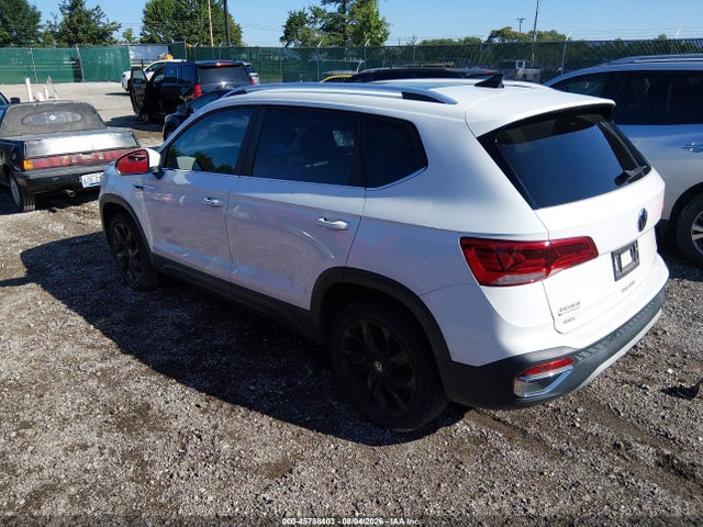 Продажа на аукционе авто 2022 Volkswagen Taos 1.5t Sel, vin: 3VV1X7B20NM004675, номер лота: 45788403
