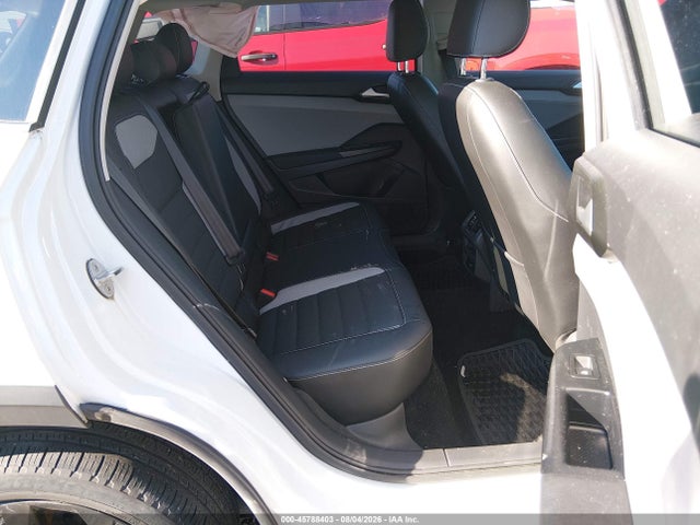 Продажа на аукционе авто 2022 Volkswagen Taos 1.5t Sel, vin: 3VV1X7B20NM004675, номер лота: 45788403