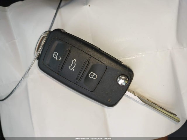 Продажа на аукционе авто 2014 Volkswagen Passat 1.8t Wolfsburg Edition, vin: 1VWAT7A36EC103083, номер лота: 45788414