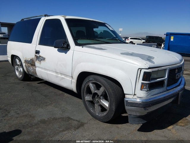1997 Gmc Yukon Sl მანქანა იყიდება აუქციონზე, vin: 3GKEK18R1VG525939, აუქციონის ნომერი: 45788457