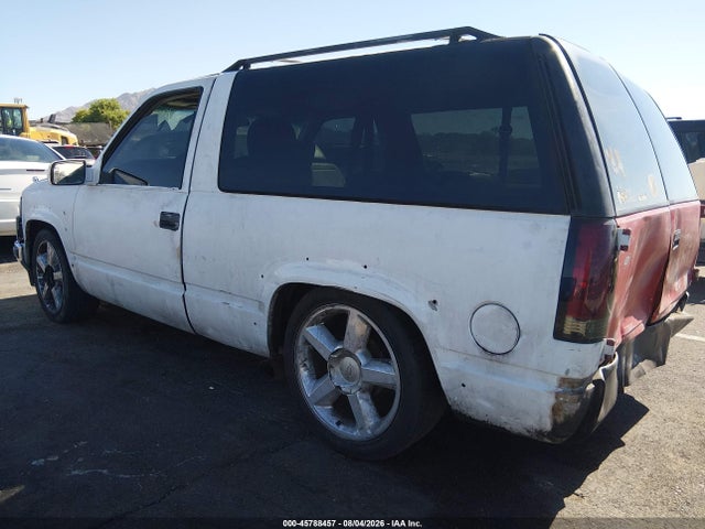 1997 Gmc Yukon Sl მანქანა იყიდება აუქციონზე, vin: 3GKEK18R1VG525939, აუქციონის ნომერი: 45788457