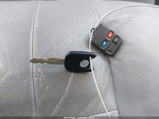 Продаж на аукціоні авто 2004 Mercury Grand Marquis Ls, vin: 2MEFM75W84X615292, номер лоту: 45788482