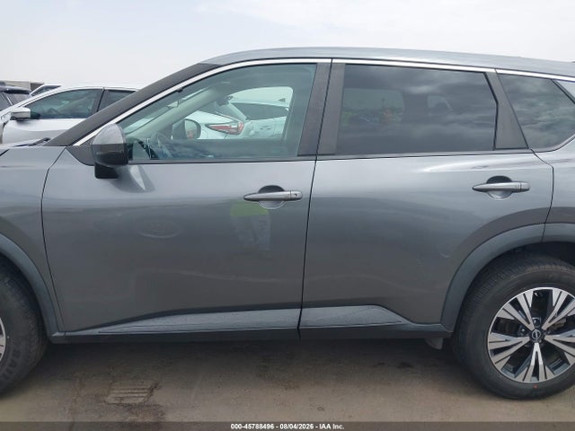 5N1BT3BB9NC693197 Nissan Rogue Sv Intelligent Awd