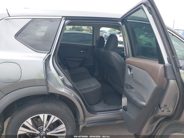 5N1BT3BB9NC693197 Nissan Rogue Sv Intelligent Awd