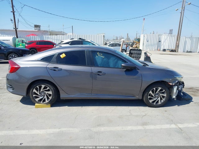 Продаж на аукціоні авто 2018 Honda Civic Ex, vin: 2HGFC2F77JH535214, номер лоту: 45788516