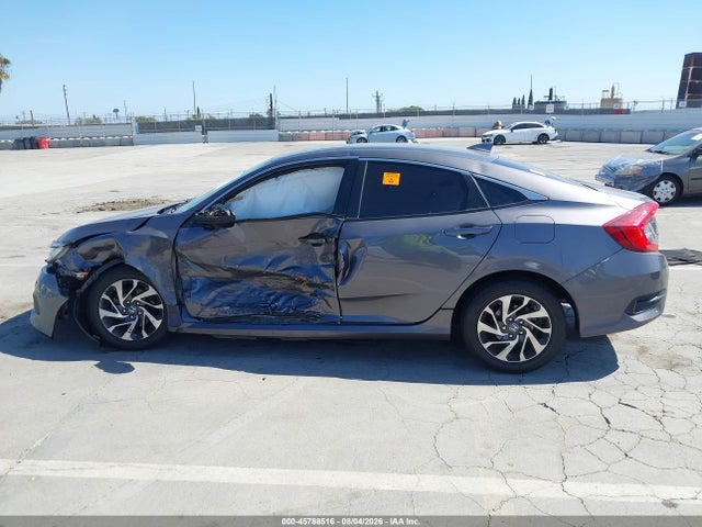 Продаж на аукціоні авто 2018 Honda Civic Ex, vin: 2HGFC2F77JH535214, номер лоту: 45788516