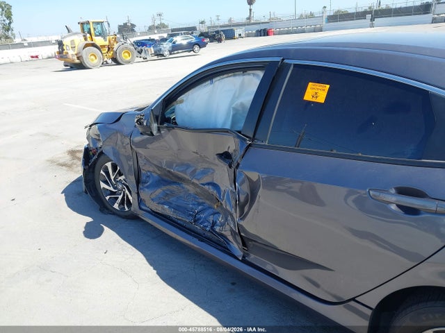 Продаж на аукціоні авто 2018 Honda Civic Ex, vin: 2HGFC2F77JH535214, номер лоту: 45788516