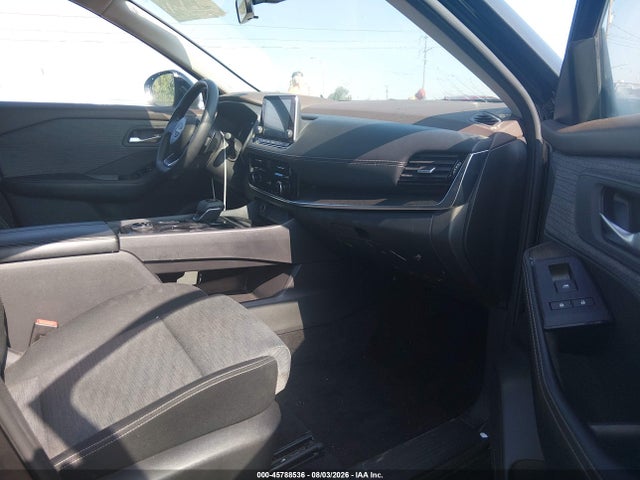 JN8BT3BB9NW332575 Nissan Rogue Sv Intelligent Awd
