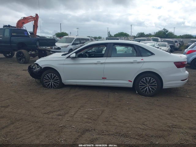3VWC57BU9MM103831 Volkswagen Jetta 1.4t R-line/1.4t Se/s