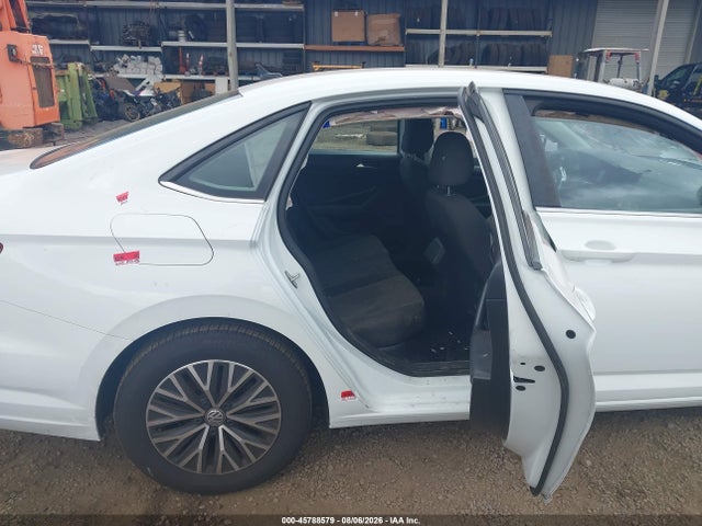3VWC57BU9MM103831 Volkswagen Jetta 1.4t R-line/1.4t Se/s