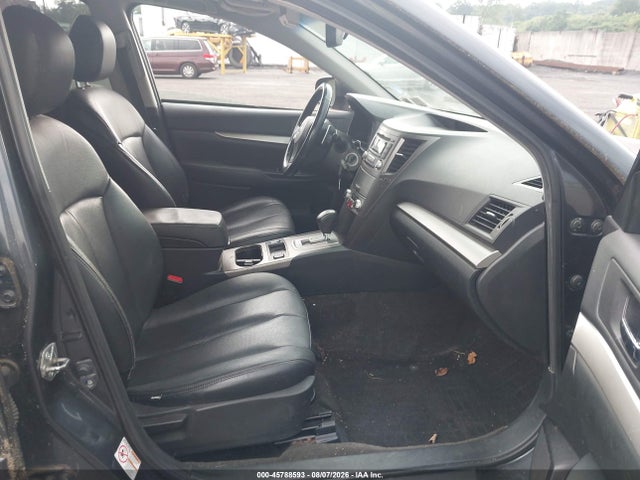 45788593 :رقم المزاد ، 4S4BRBGC5D3320411 vin ، 2013 Subaru Outback 2.5i Premium مزاد بيع