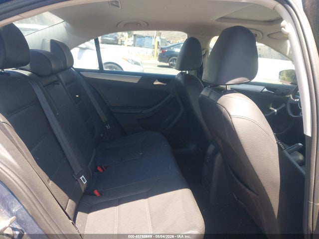 3VWDB7AJXHM338913 Volkswagen Jetta 1.4t Se