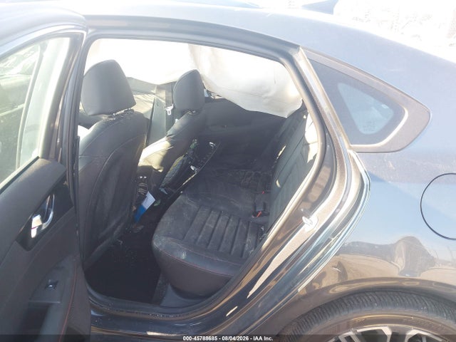 45788685 :رقم المزاد ، 3KPF44AC6ME398410 vin ، 2021 Kia Forte Gt مزاد بيع