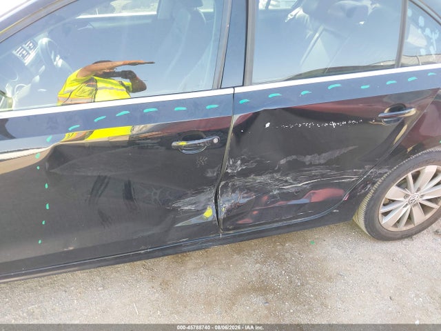 45788740 :رقم المزاد ، 3VWD07AJXFM355407 vin ، 2015 Volkswagen Jetta 1.8t Se مزاد بيع
