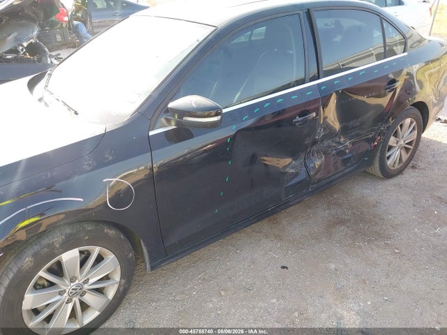 45788740 :رقم المزاد ، 3VWD07AJXFM355407 vin ، 2015 Volkswagen Jetta 1.8t Se مزاد بيع