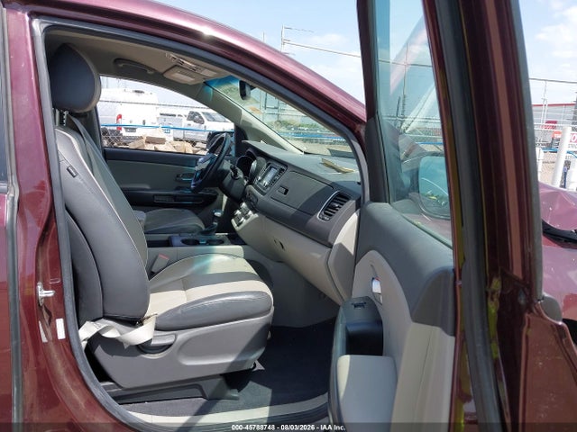 2017 Kia Sedona Lx მანქანა იყიდება აუქციონზე, vin: KNDMB5C16H6319909, აუქციონის ნომერი: 45788748