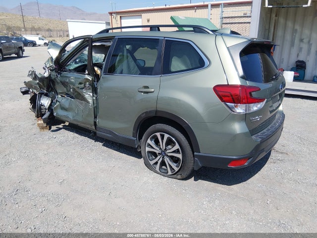 Subaru Forester Limited 2021 JF2SKAUC4MH566846 Image 3