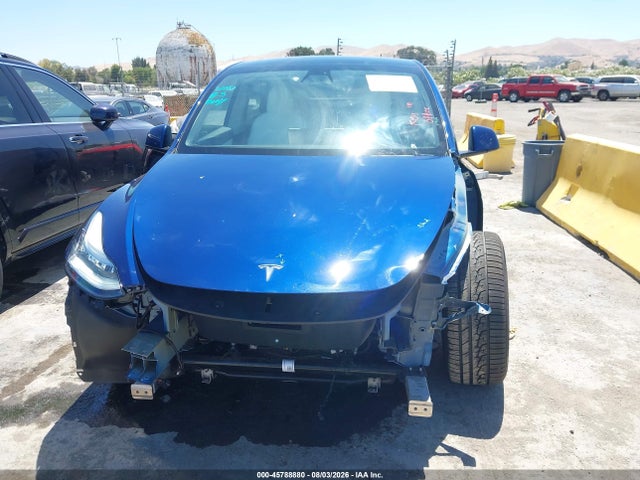 7SAYGDEE9NF348689 Tesla Model Y Long Range Dual Motor All-wheel Drive